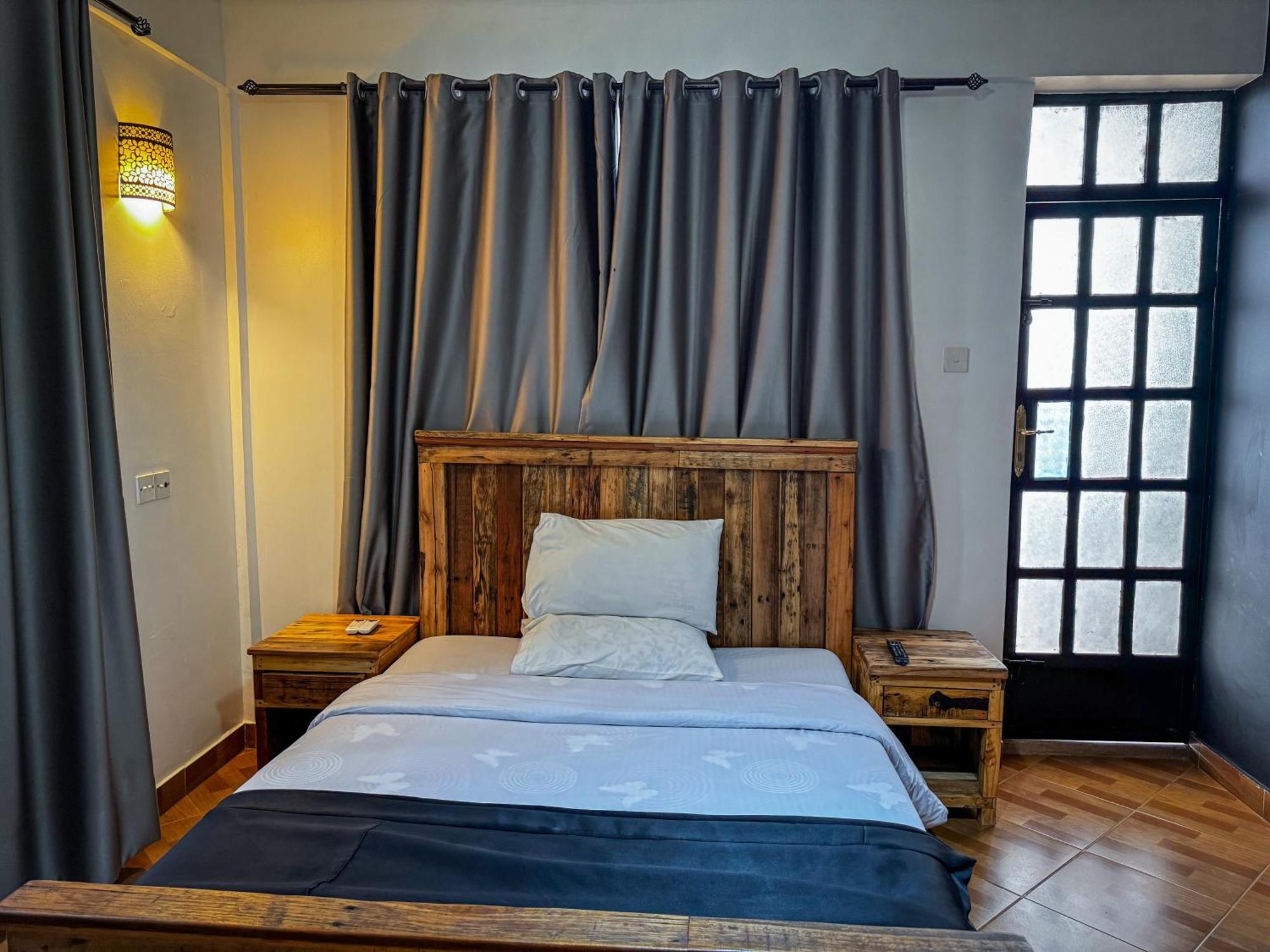 Hotel Njiro Climax